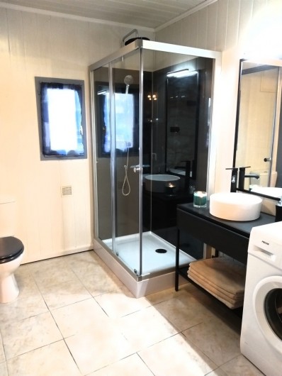 Location de vacances - Gîte à Labastide-de-Penne - salle d'eau