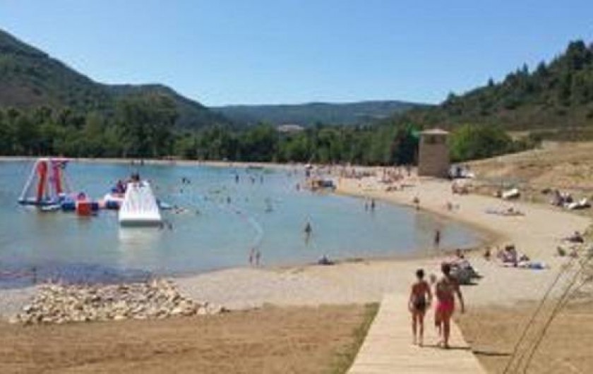 Location de vacances - Gîte à Quillan - Lac de baignade de Quillan