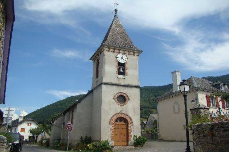 Location de vacances - Gîte à Bun - L'église du village, cloches du 17eme, autel bois doré du 16eme