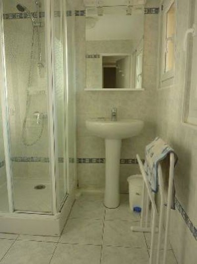Location de vacances - Appartement à Cransac - Salle de bain