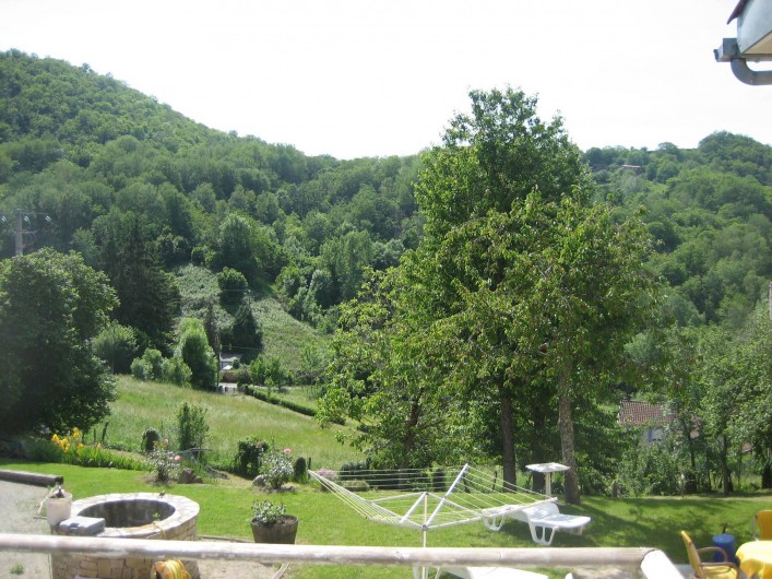 Location de vacances - Appartement à Cransac - Vue sur jardin