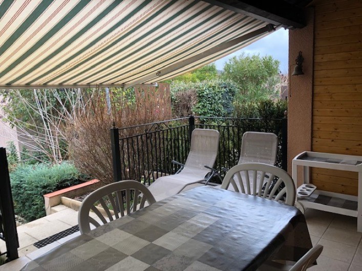 Location de vacances - Maison - Villa à Saint-Martin-de-Brômes - Terrasse