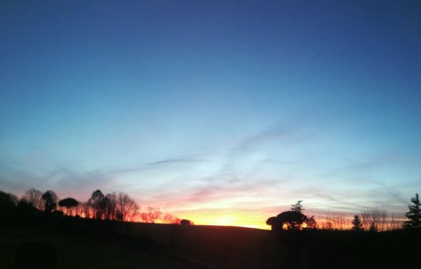 Location de vacances - Chambre d'hôtes à Saint-Avit-Sénieur - Le soleil se couche