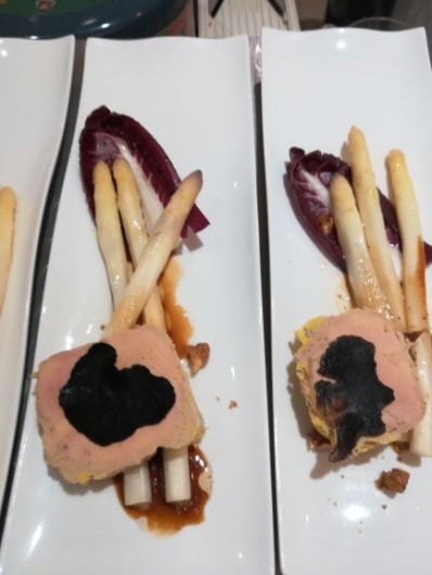 Location de vacances - Chambre d'hôtes à Saint-Avit-Sénieur - Asperges foie gras et la truffe