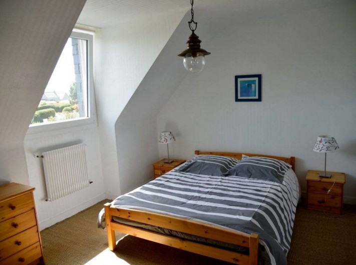 Location de vacances - Villa à Plougoulm - Chambre à l'étage