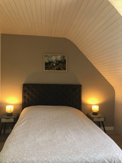 Location de vacances - Villa à Plougoulm - Chambre étage vue mer