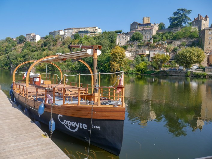 Location de vacances - Chalet à Mauroux - Gabarre à Puy l'Evêque à 10 km du chalet