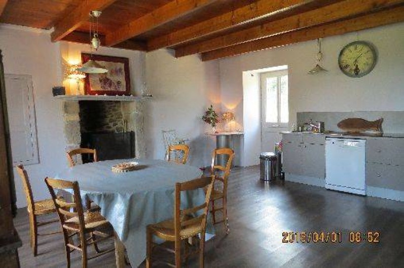 Location de vacances - Maison - Villa à Éculleville - salle à manger ouverte sur cuisine