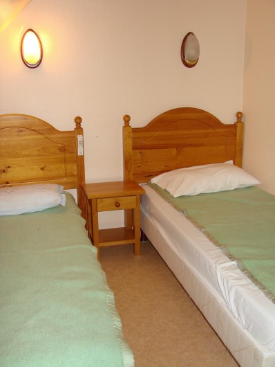 Location de vacances - Appartement à Guchen - Chambre avec 2 lit jumeaux