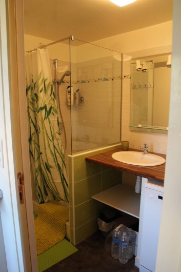Location de vacances - Appartement à Lélex - Salle de bains