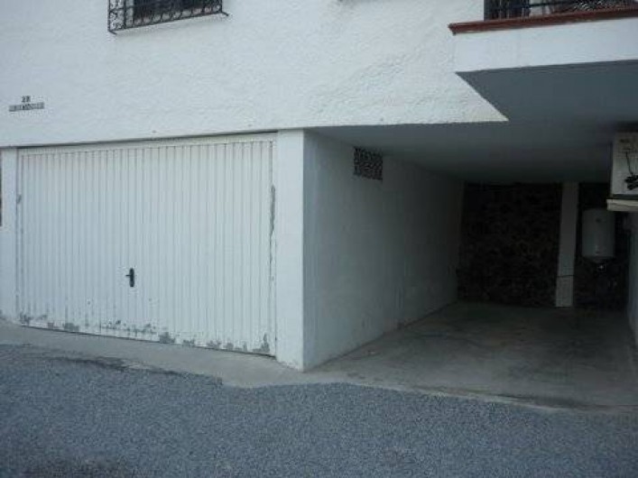 Location de vacances - Villa à Almuñécar - grand garage ouvert
