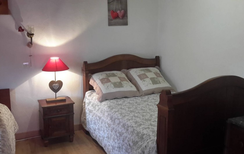 Location de vacances - Maison - Villa à Arrien-en-Bethmale - Chambre 1 (2 lits).