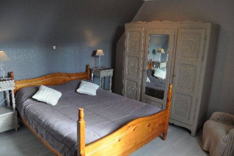 Location de vacances - Gîte à Penvénan - Chambre avec 1 grand lit de 160*200