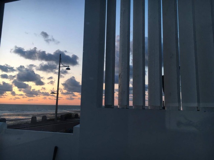 Location de vacances - Appartement à Pirou - coucher du soleil vue de la maison