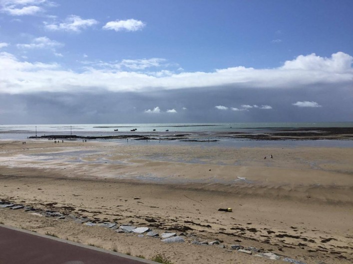 Location de vacances - Appartement à Pirou - marée basse vue de la maison