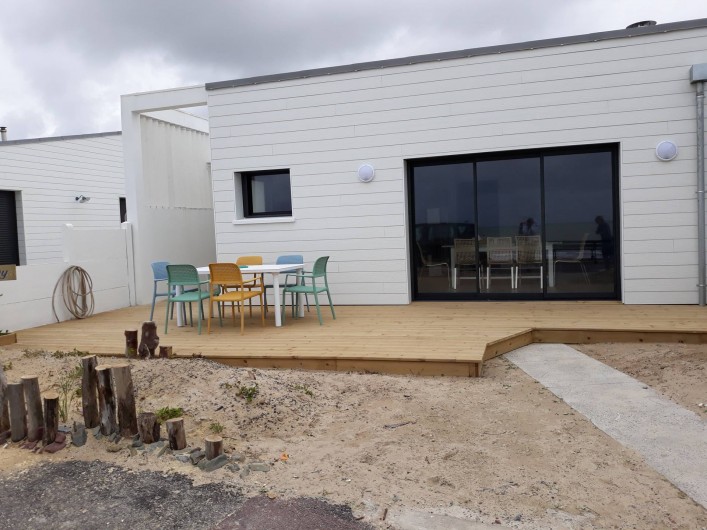 Location de vacances - Appartement à Pirou - Vue de face de la maison