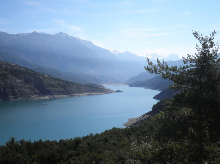 Location de vacances - Chalet à La Bréole - Le lac de Serre-Ponçon à 3 min du camping en voiture
