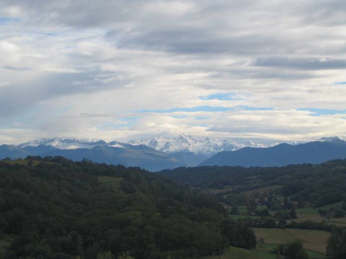 Location de vacances - Chambre d'hôtes à Monein - La vue sur les Pyrénées