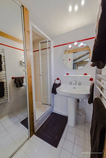 Location de vacances - Chalet à Val-d'Isère - Salles de bains chambre 2