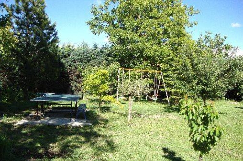 Location de vacances - Villa à Salernes - Table de ping-pong et balançoires