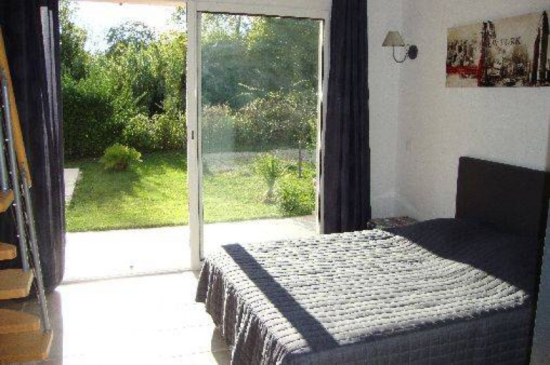 Location de vacances - Villa à Salernes - Chambre contemporaine