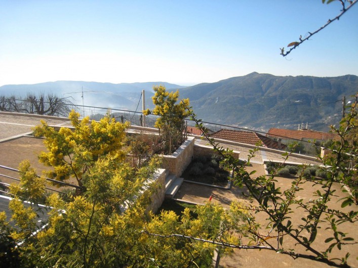 Location de vacances - Maison - Villa à Berre-les-Alpes - vue prise depuis les chambres