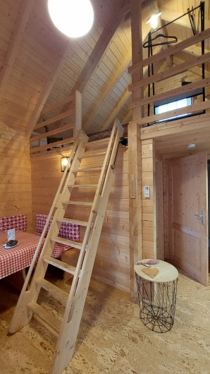 Location de vacances - Chalet à Bœrsch - Accès mezzanine échelle coulissante