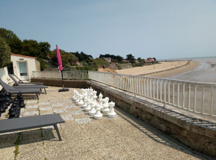 Location de vacances - Appartement à La Bernerie-en-Retz - Terrasse face mer aménagée de transats