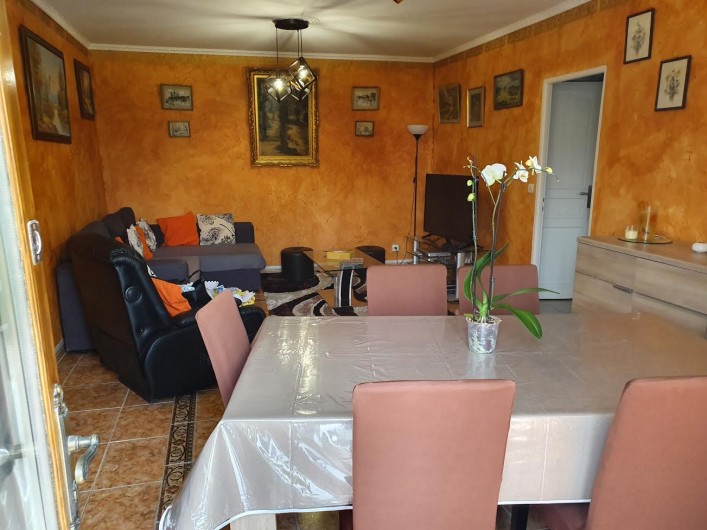 Location de vacances - Maison - Villa à Ver-sur-Mer - salon et salle à manger