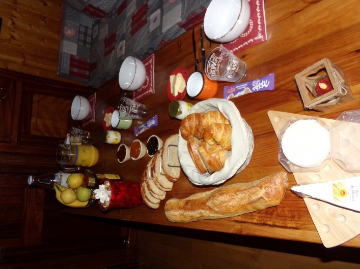 Location de vacances - Péniche à Frontignan - PETIT DEJEUNER