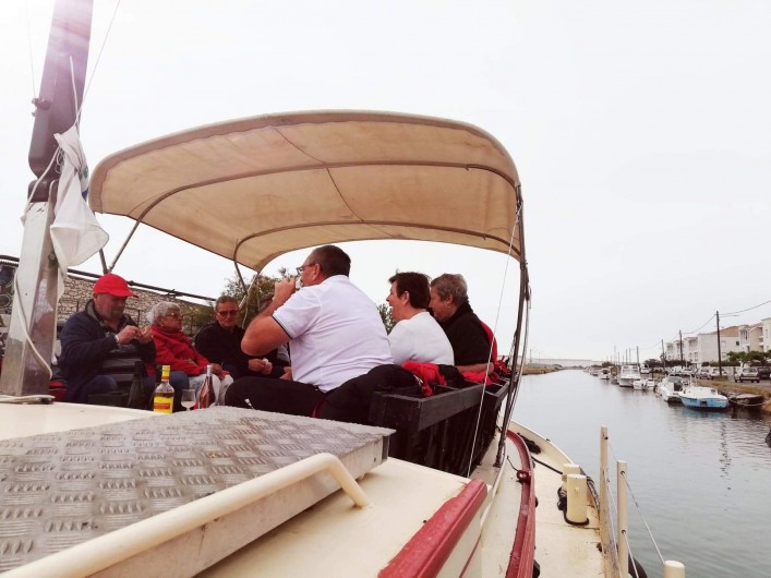 Location de vacances - Péniche à Frontignan - DÉPART POUR UN APPERO DINATOIRE