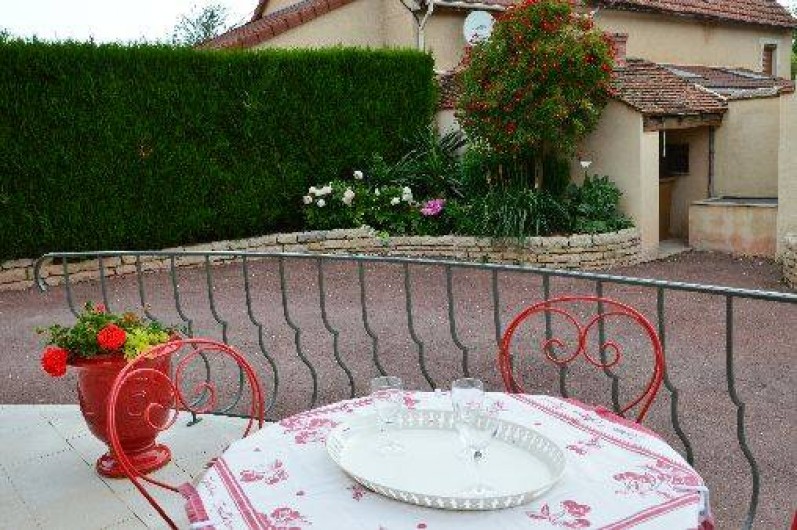 Location de vacances - Gîte à Ladoix-Serrigny - terrasse