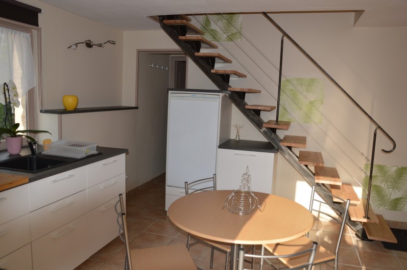 Location de vacances - Gîte à Ladoix-Serrigny - cuisine