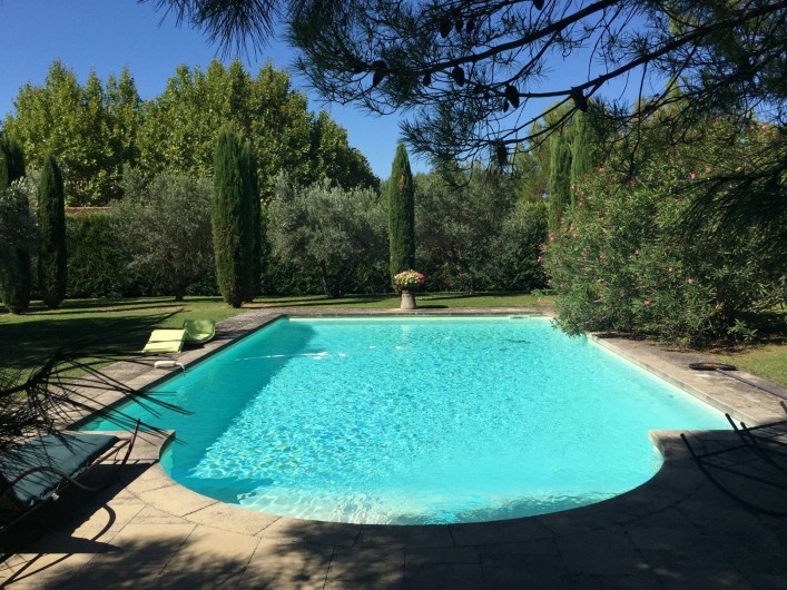 Location de vacances - Mas à Gordes - La piscine