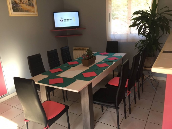 Location de vacances - Villa à Prunelli-di-Fiumorbo - salle a manger