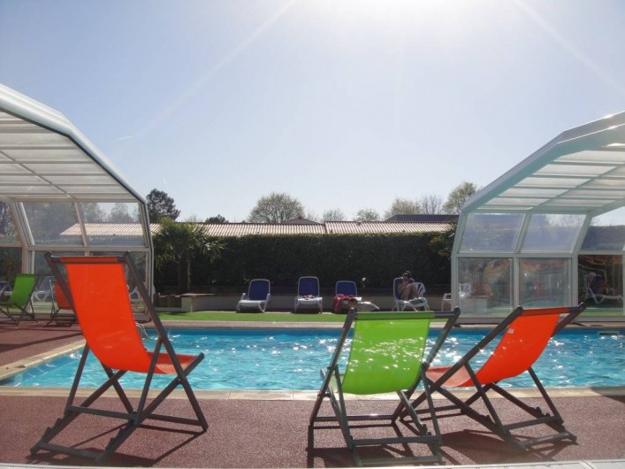 Location de vacances - Bungalow - Mobilhome à Landevieille - La piscine couverte et chauffée