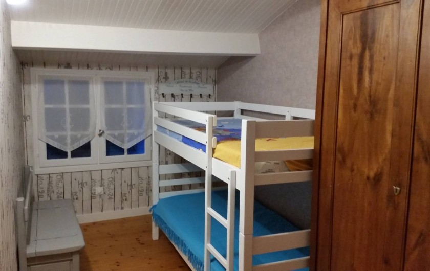 Location de vacances - Appartement à Brem-sur-Mer - chambre 2 lits superposés