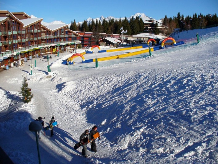 Location de vacances - Appartement à Arc 1800 - front de neige
