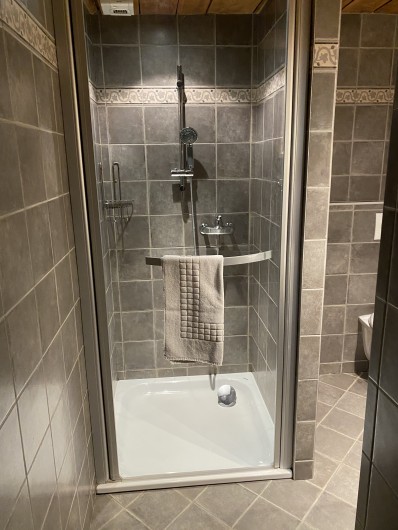 Location de vacances - Gîte à La Clusaz - salle de bain
