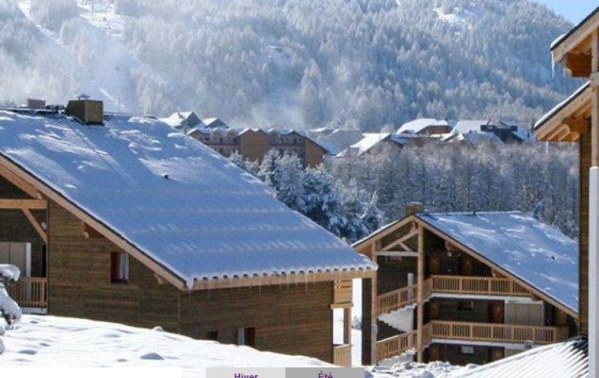 Location de vacances - Appartement à La Joue du Loup - RESIDENCE EN HIVER