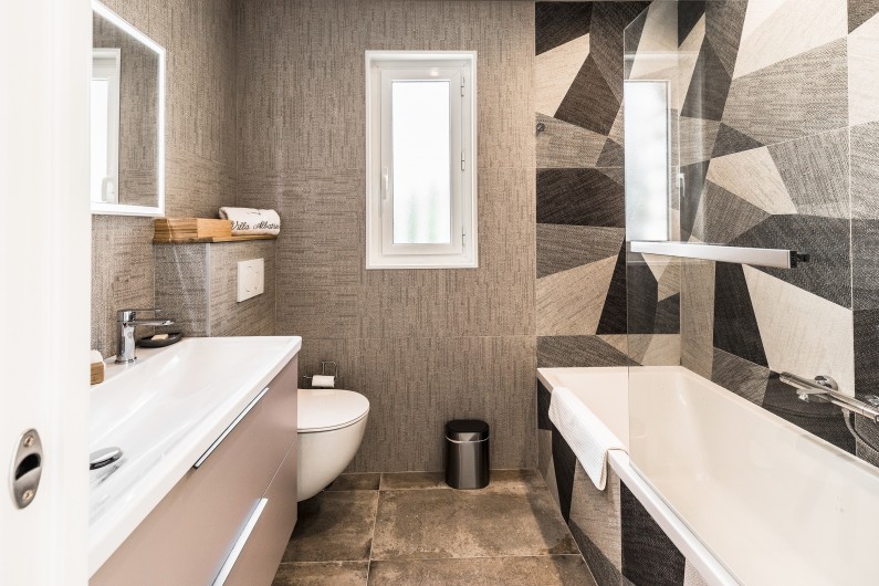 Location de vacances - Villa à Saint-Mandrier-sur-Mer - SDB ETHNIQUE