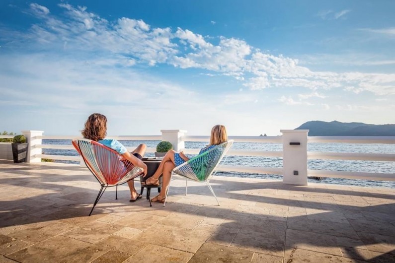 Location de vacances - Villa à Saint-Mandrier-sur-Mer - TERRASSE SUD SUR MER 400m2