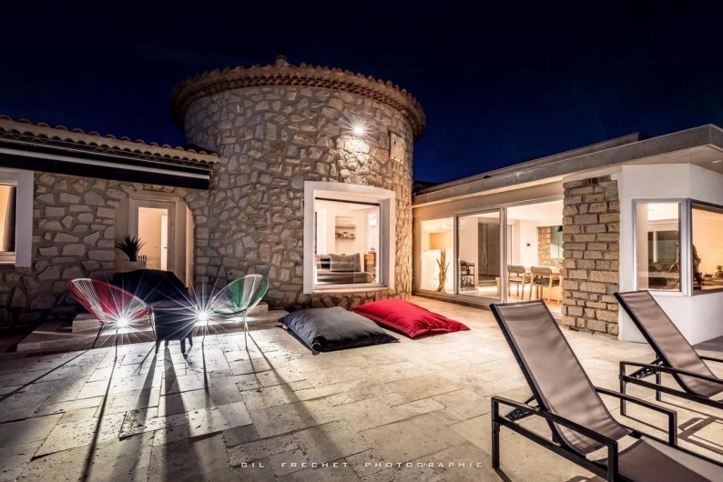 Location de vacances - Villa à Saint-Mandrier-sur-Mer - VUE NOCTURNE VILLA