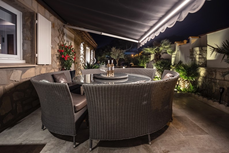 Location de vacances - Villa à Saint-Mandrier-sur-Mer - TERRASSE JARDIN NORD