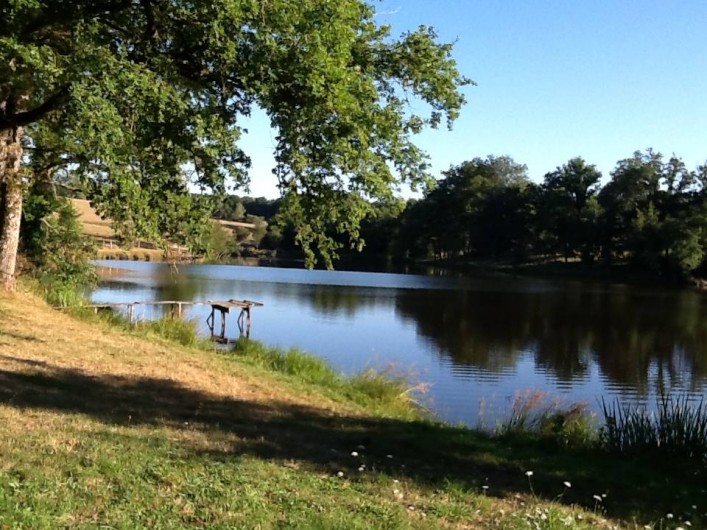 Location de vacances - Gîte à Champs-Romain - Étang