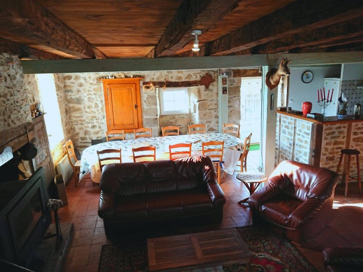 Location de vacances - Gîte à Champs-Romain - Salon et salle à manger