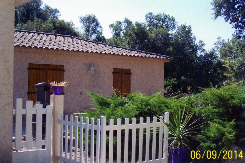 Location de vacances - Villa à Porto-Vecchio - arrière sécurisé pour la piscine