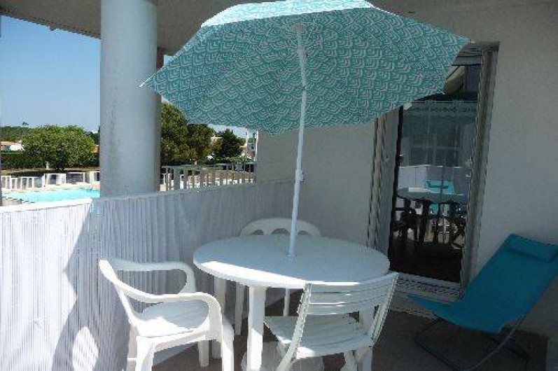 Location de vacances - Studio à Les Sables-d'Olonne - la vue du balcon n°2