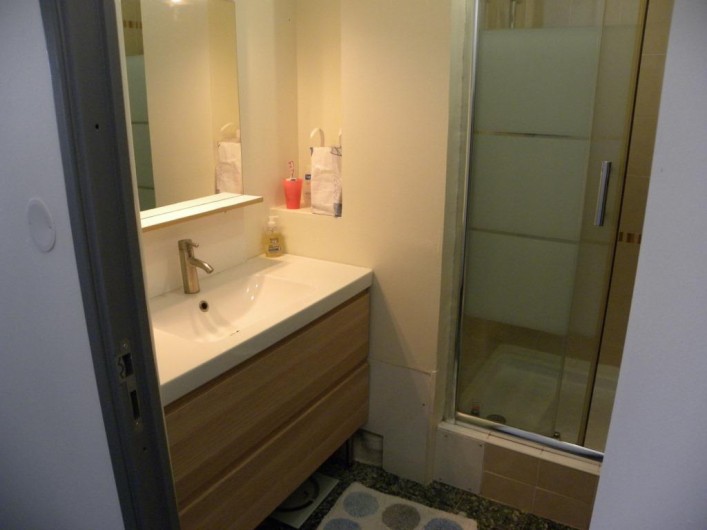 Location de vacances - Appartement à Le Grau-du-Roi - Salle de bain