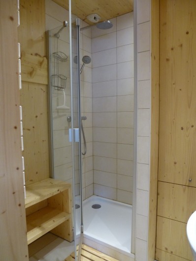 Location de vacances - Appartement à Morzine - douche